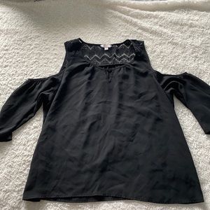 Candies black shoulder-less blouse